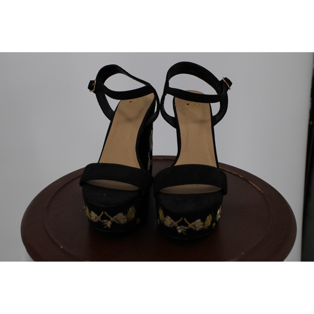 Delicious Platform Shoes Womens Size 5.5 Black Floral‎ Faux Suede Block Heel